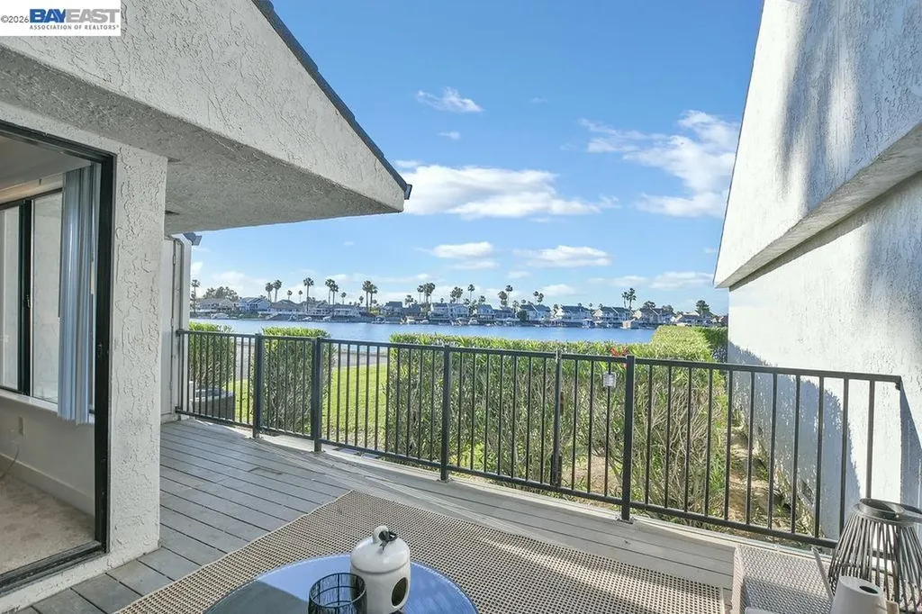 5739 Cutter Loop Discovery Bay CA 94505