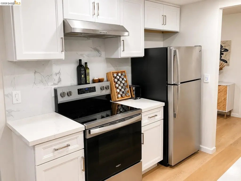 8761 Mountain Boulevard Oakland CA 94605