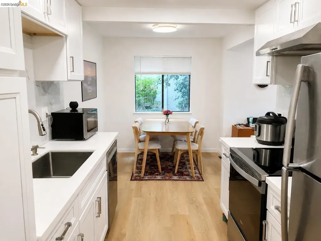 8761 Mountain Boulevard Oakland CA 94605