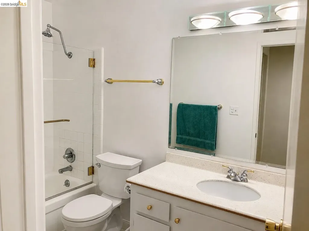 625 El Dorado Avenue Oakland CA 94611
