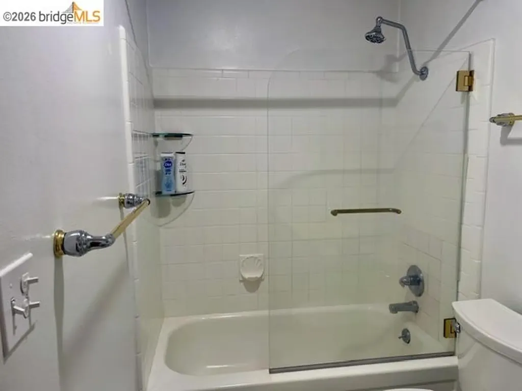 625 El Dorado Avenue Oakland CA 94611