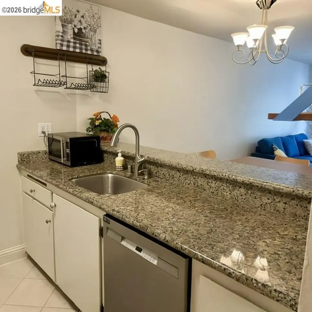 625 El Dorado Avenue Oakland CA 94611