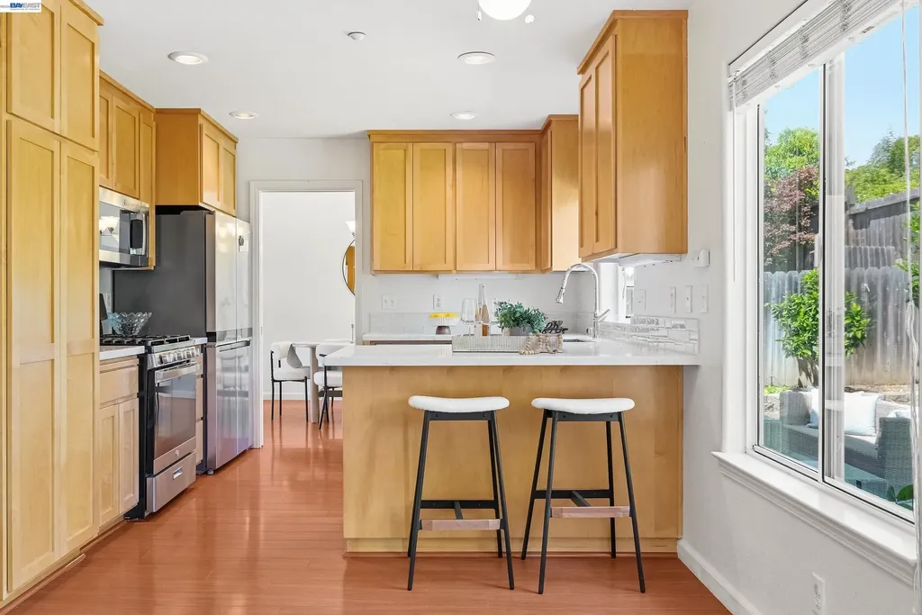 5133 Madison Lane Castro Valley CA 94546