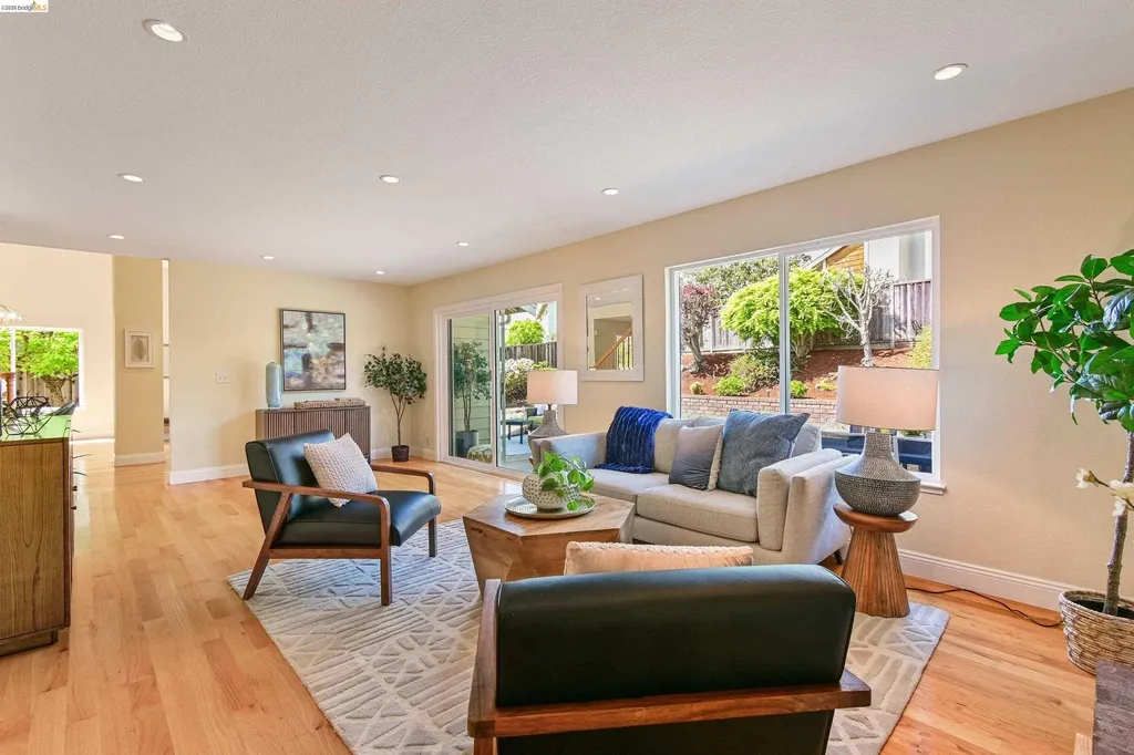 4303 Chamberlin Court Oakland CA 94619