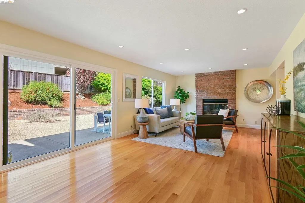 4303 Chamberlin Court Oakland CA 94619