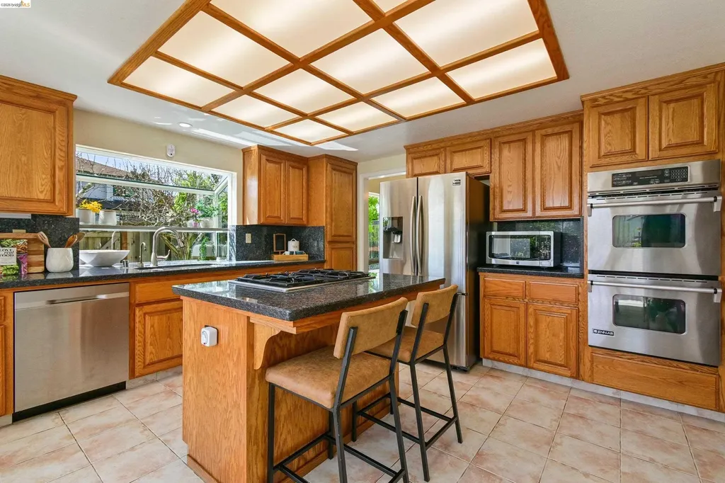 4303 Chamberlin Court Oakland CA 94619