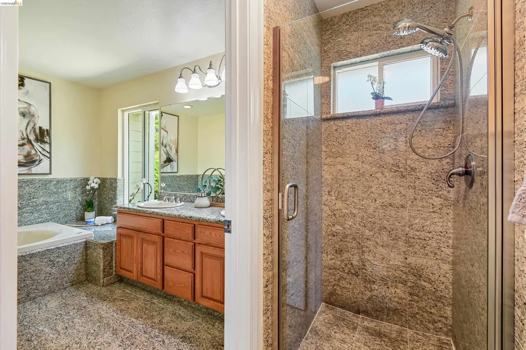 4303 Chamberlin Court Oakland CA 94619