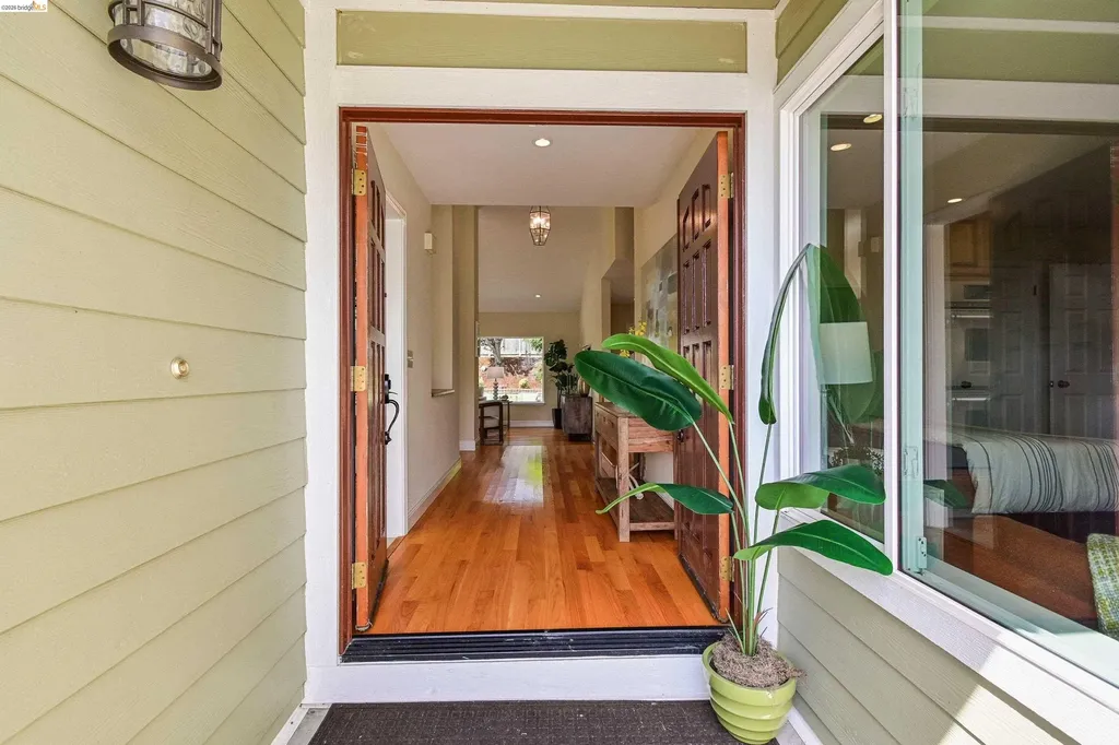 4303 Chamberlin Court Oakland CA 94619