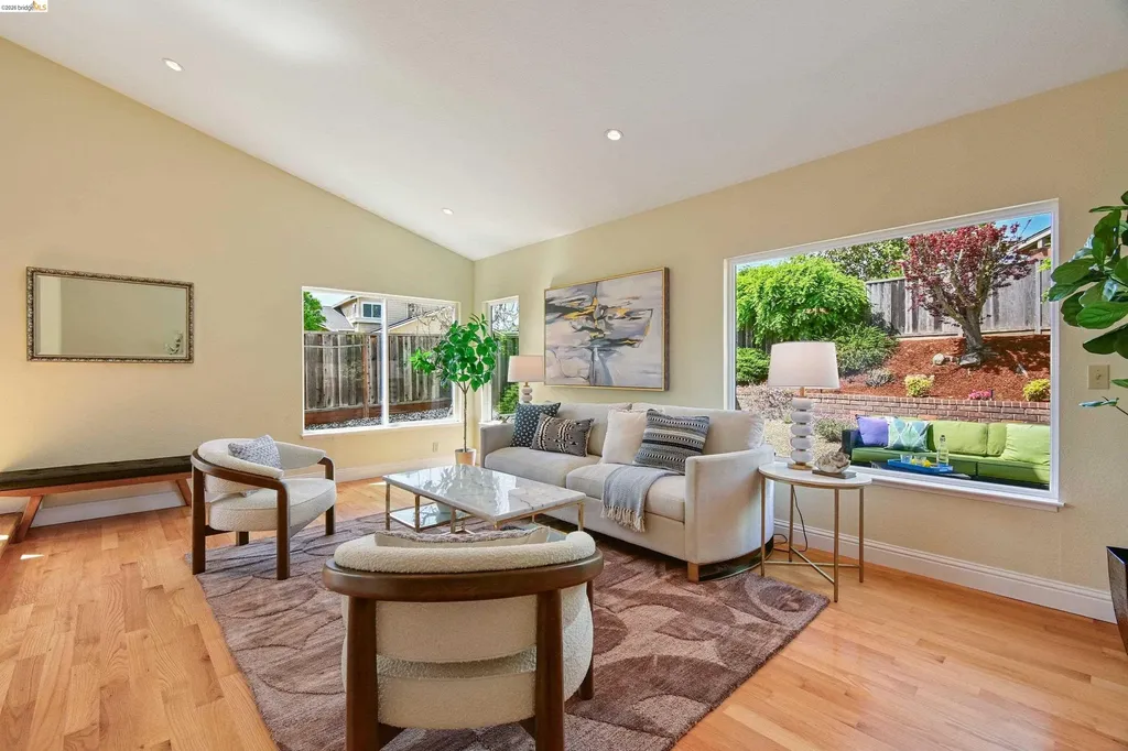 4303 Chamberlin Court Oakland CA 94619