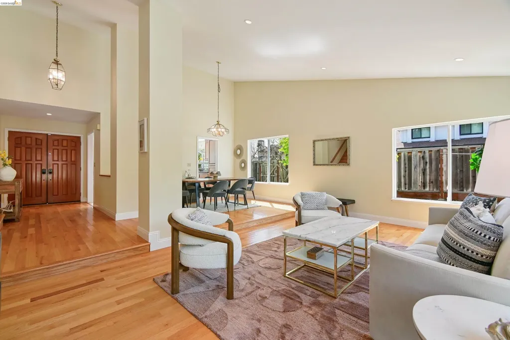 4303 Chamberlin Court Oakland CA 94619