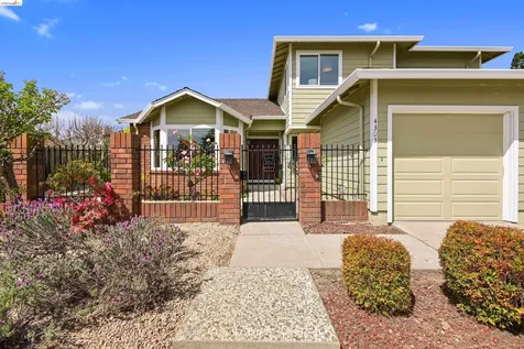 4303 Chamberlin Court Oakland CA 94619