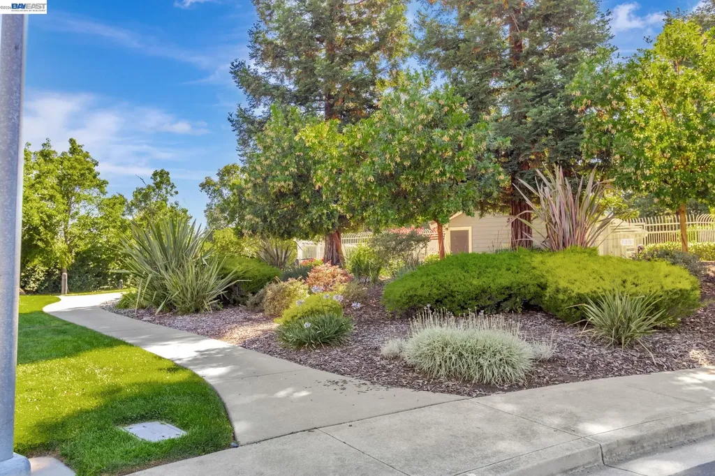 385 Kensington Common Livermore CA 94551