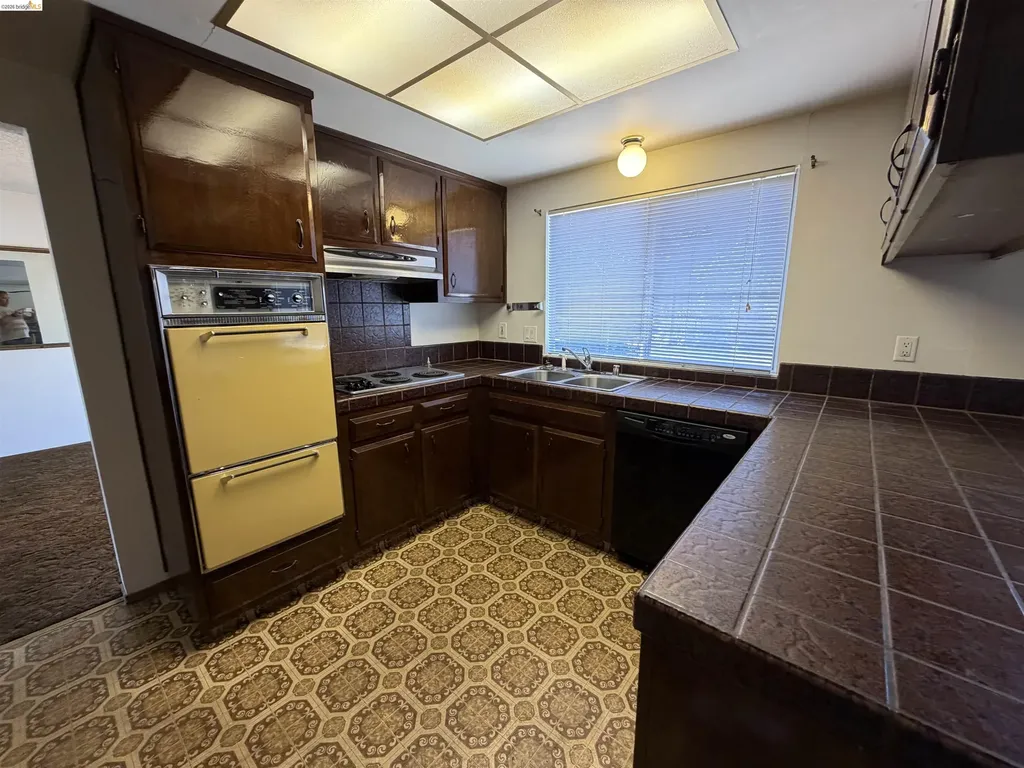 1308 Provence Court Antioch CA 94509