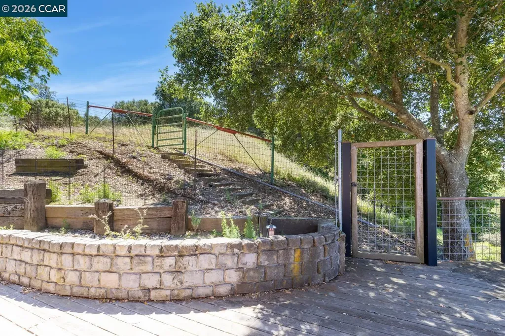 224 Bear Oaks Lane Martinez CA 94553