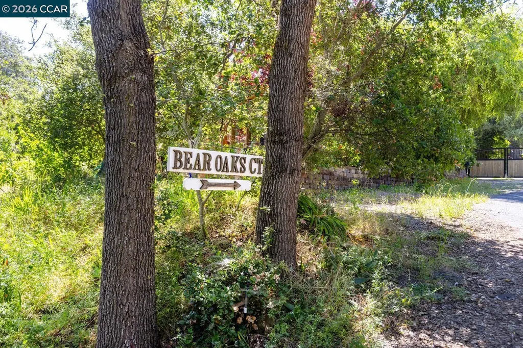 224 Bear Oaks Lane Martinez CA 94553