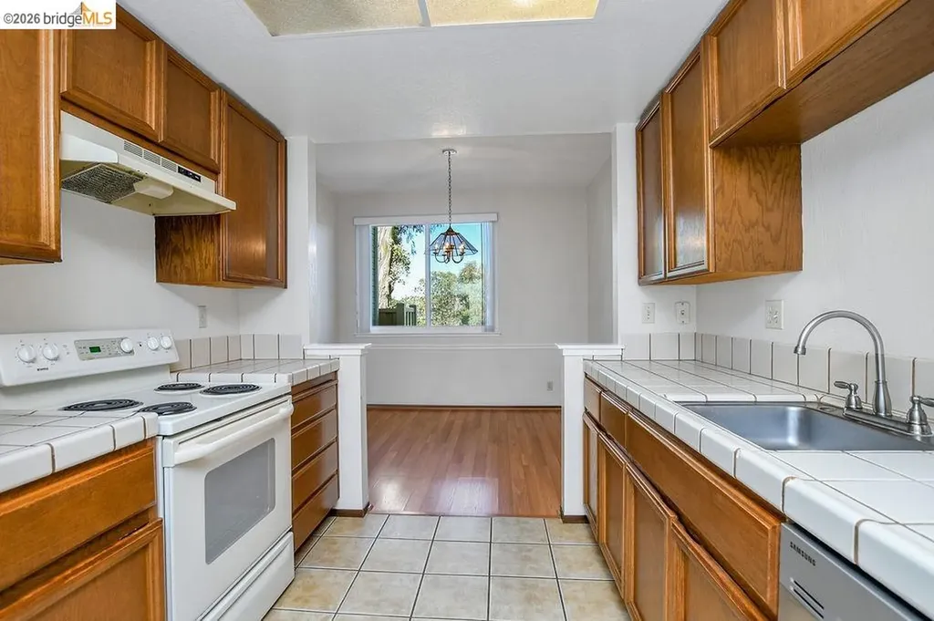 2776 East Court Richmond CA 94806