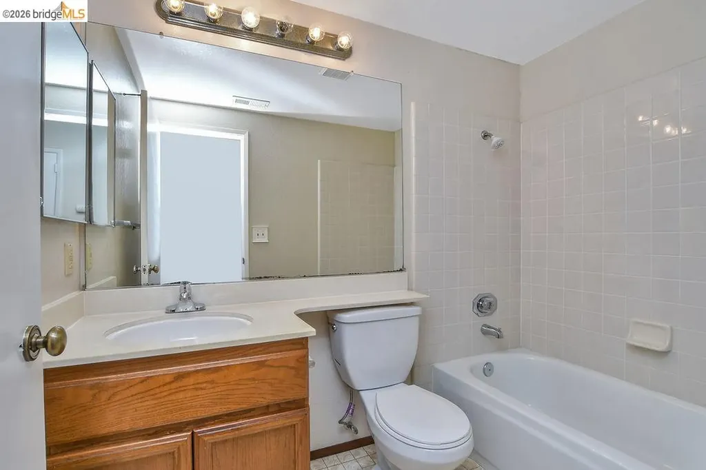 2776 East Court Richmond CA 94806