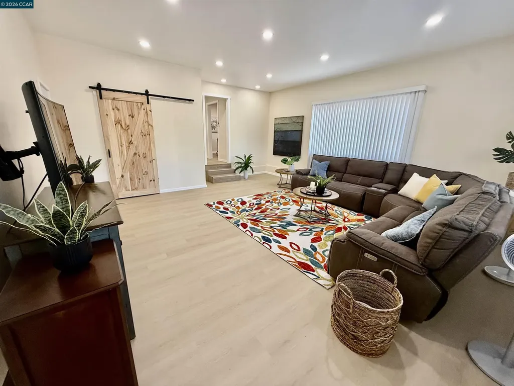355 Lofas Place Vallejo CA 94589
