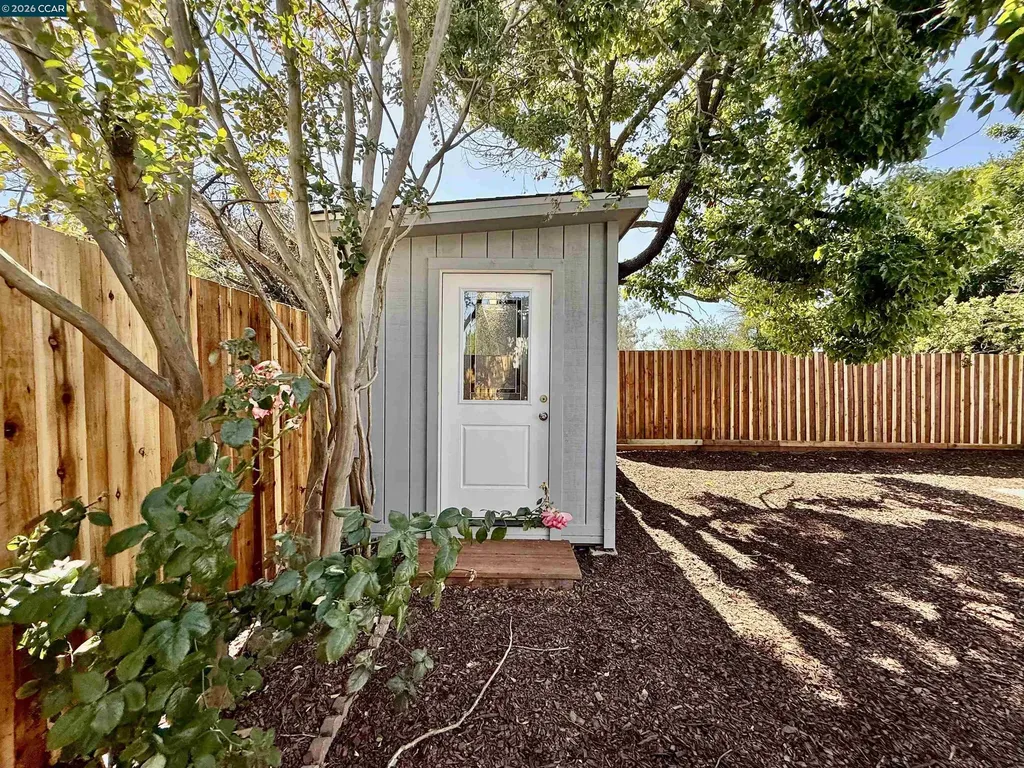 355 Lofas Place Vallejo CA 94589