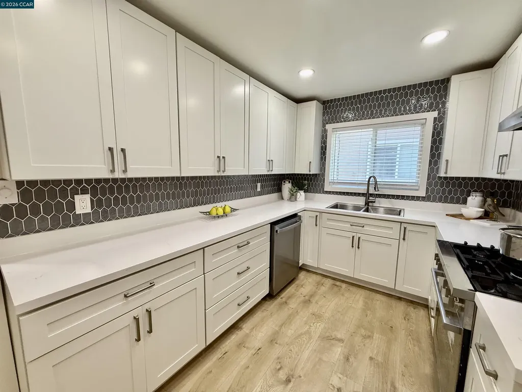 355 Lofas Place Vallejo CA 94589
