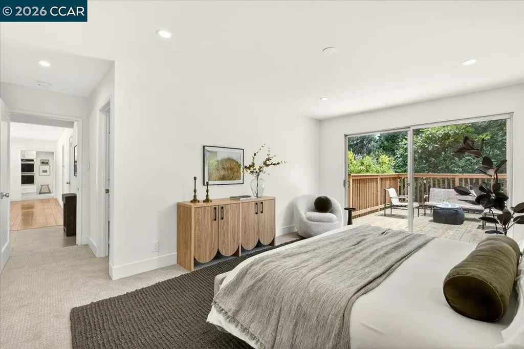 24 Las Vegas Road Orinda CA 94563