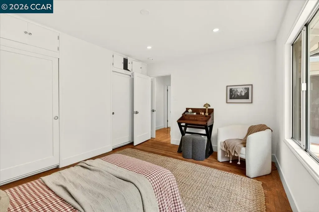 24 Las Vegas Road Orinda CA 94563