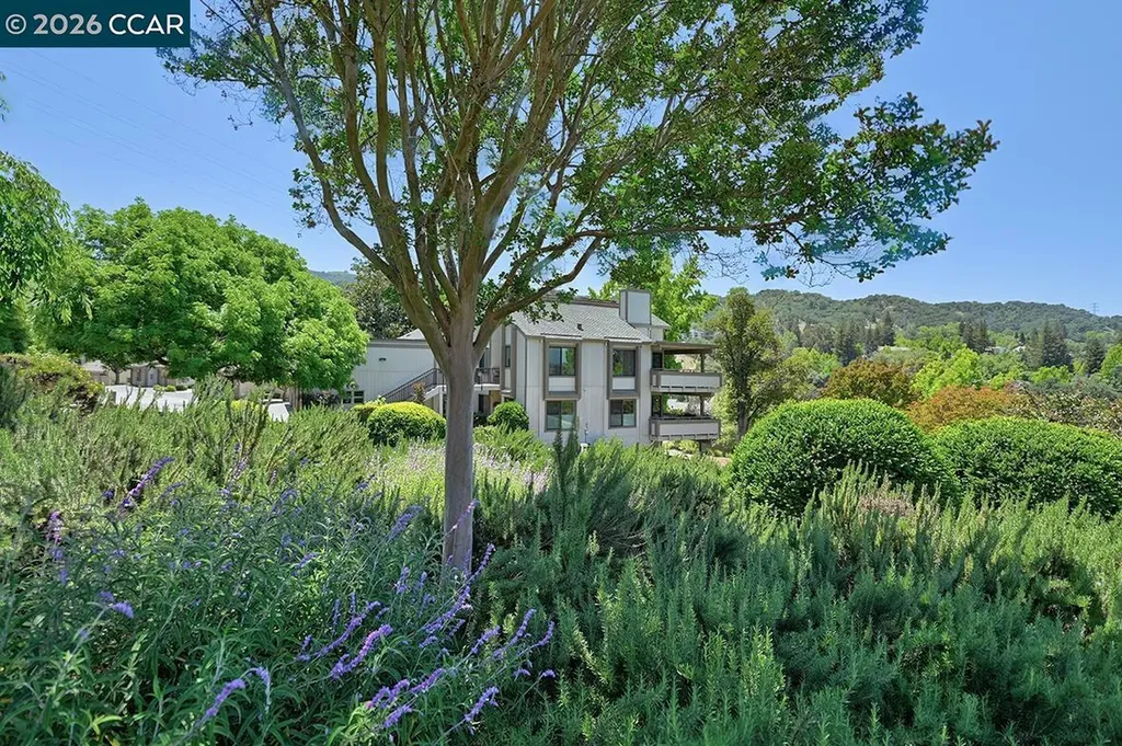 3424 Rossmoor Parkway Walnut Creek CA 94595