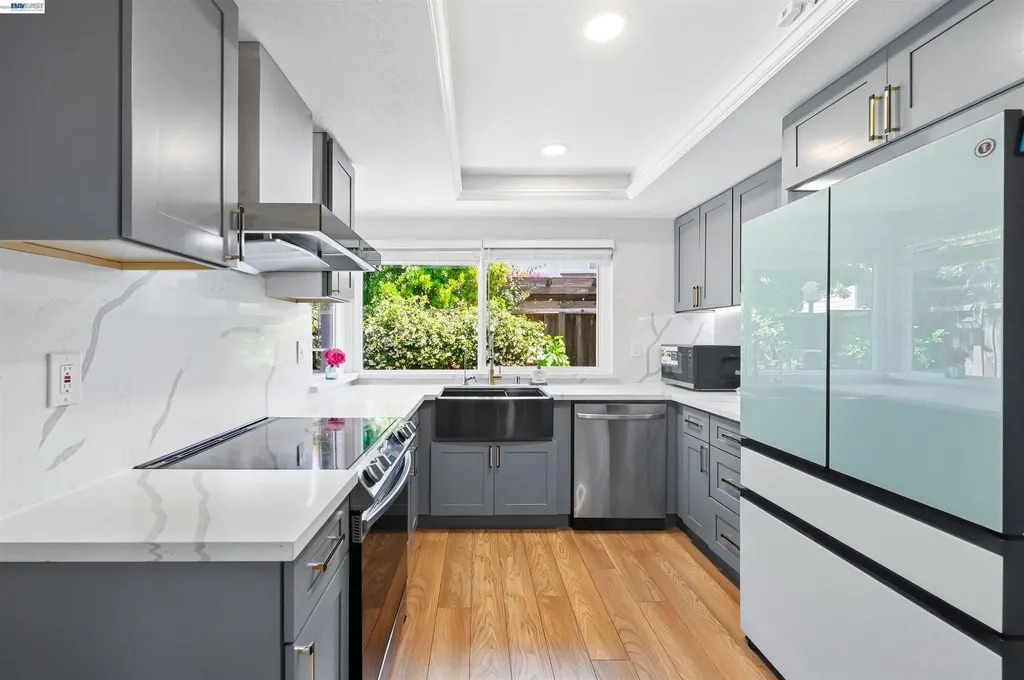 2402 Heathrow Lane San Leandro CA 94577