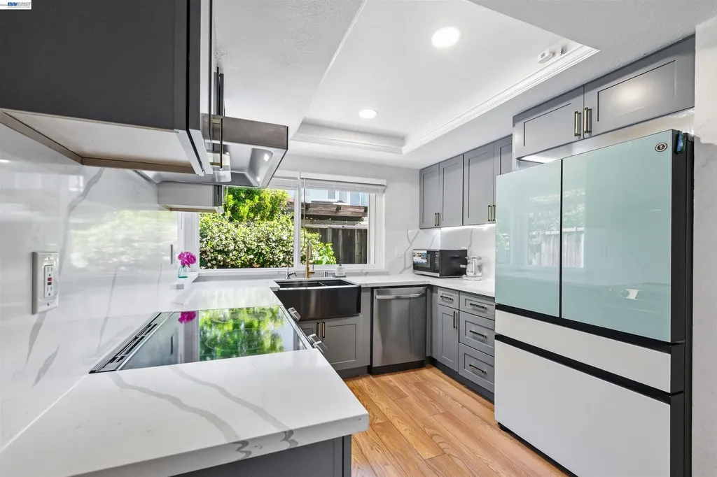 2402 Heathrow Lane San Leandro CA 94577