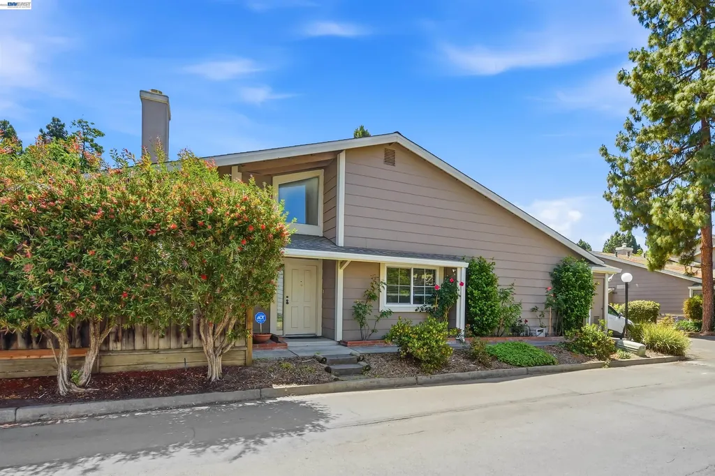 2402 Heathrow Lane San Leandro CA 94577