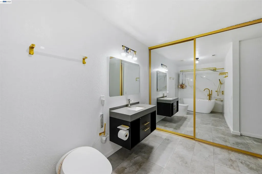 2402 Heathrow Lane San Leandro CA 94577
