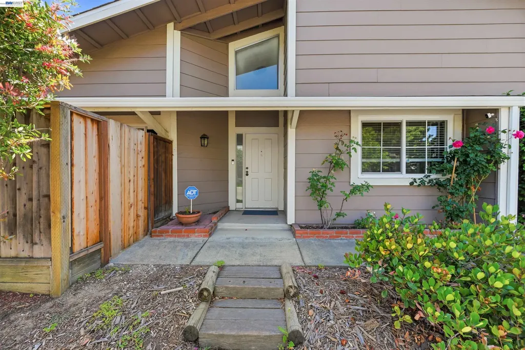2402 Heathrow Lane San Leandro CA 94577