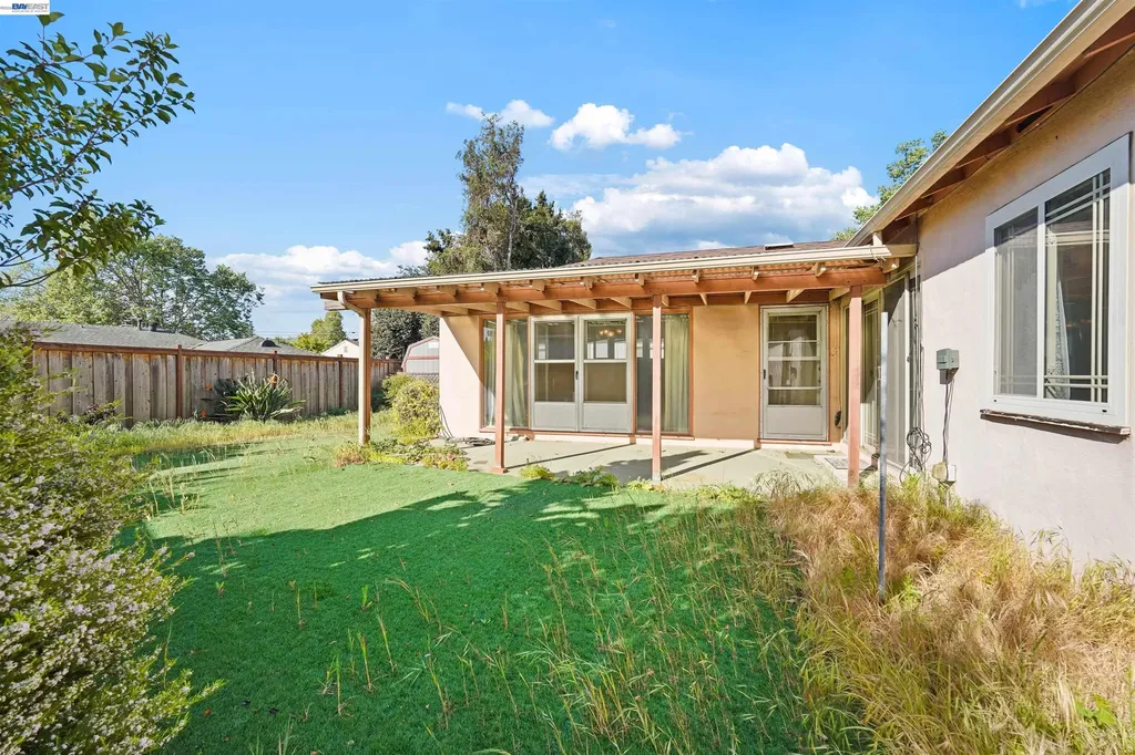 15879 Via Cordoba San Lorenzo CA 94580