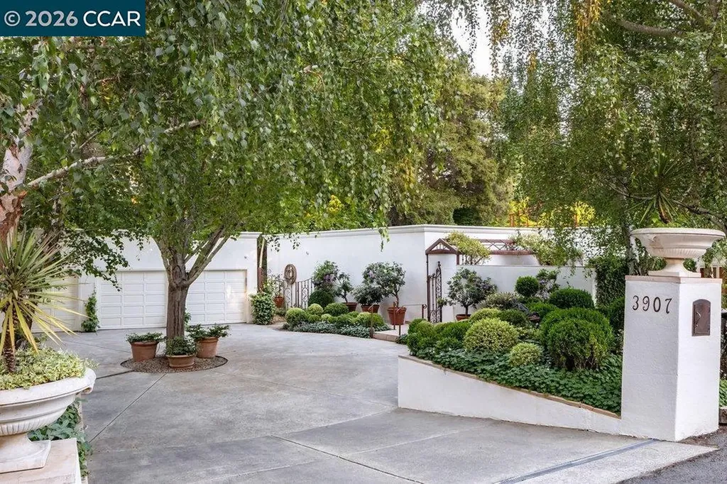 3907 Happy Valley Road Lafayette CA 94549