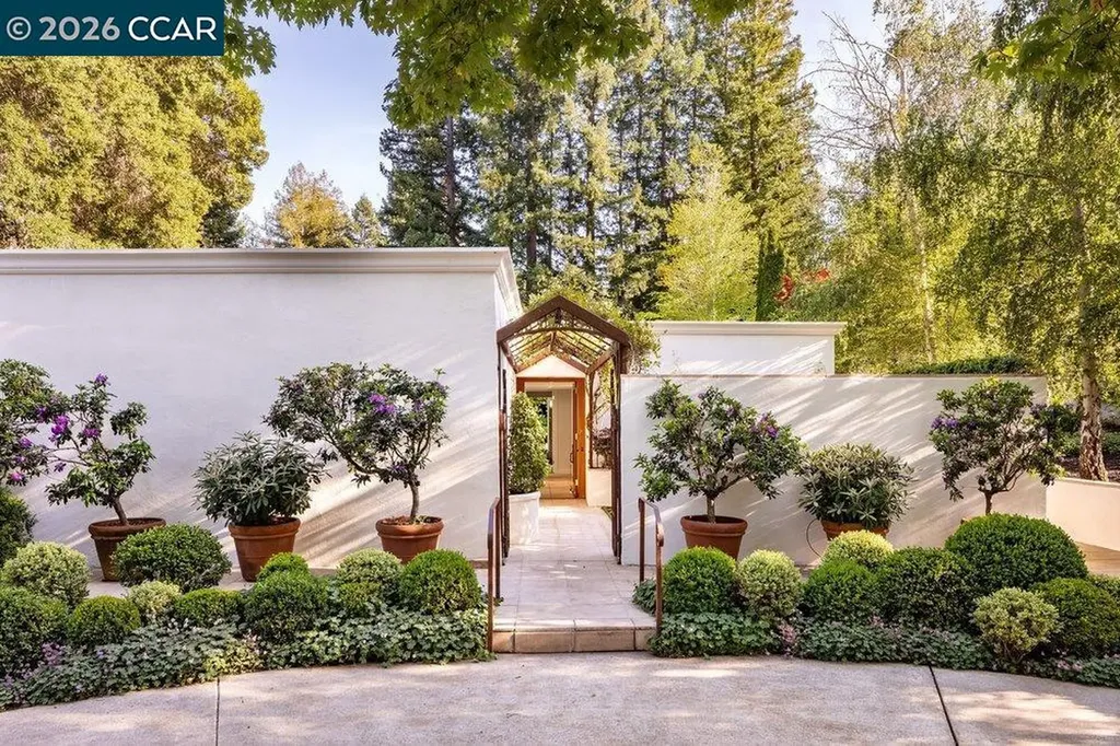 3907 Happy Valley Road Lafayette CA 94549