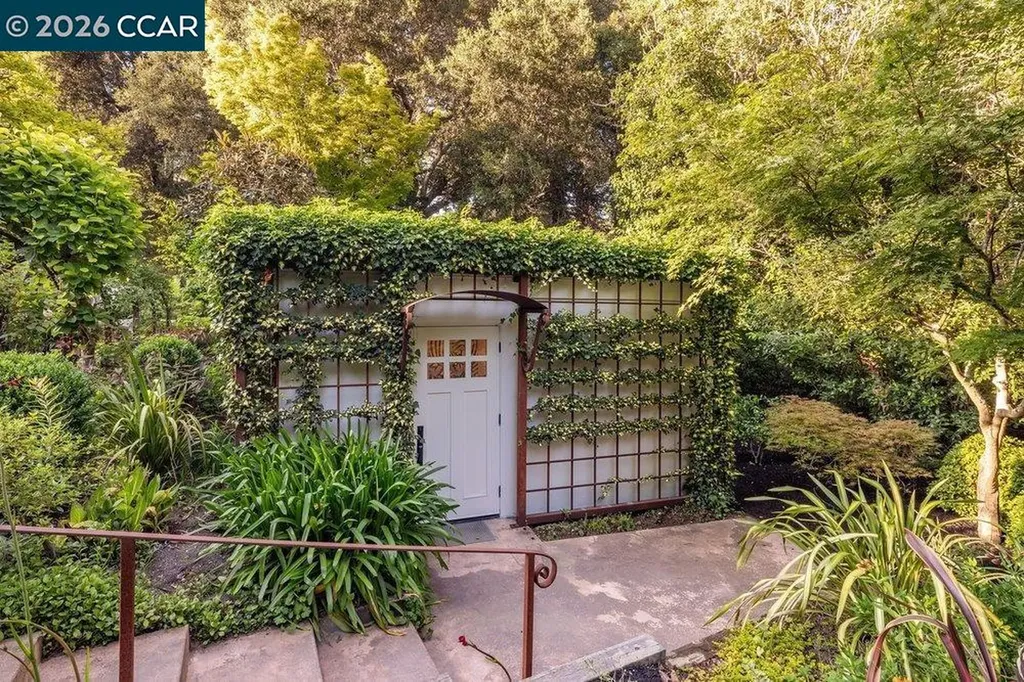 3907 Happy Valley Road Lafayette CA 94549