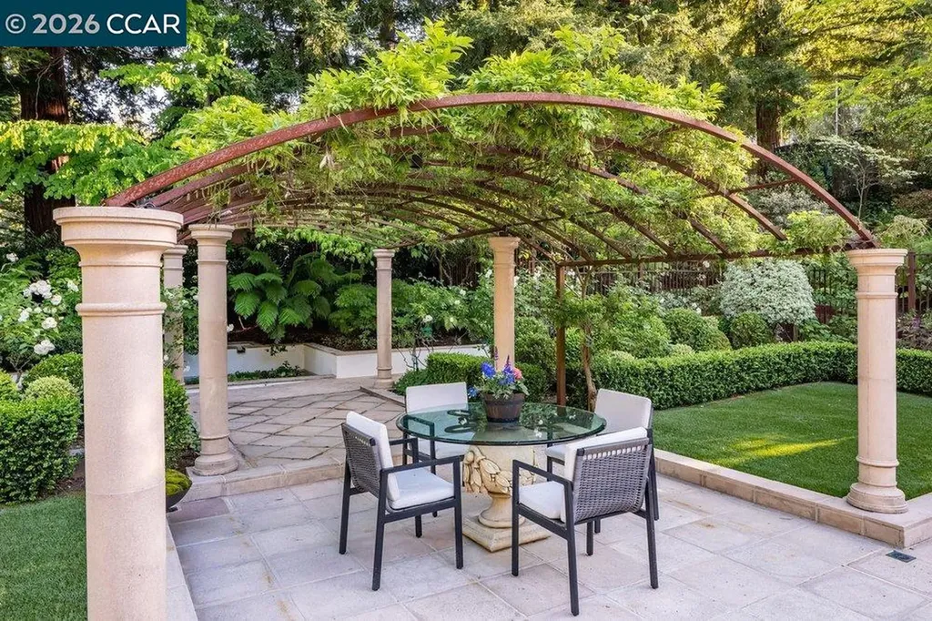 3907 Happy Valley Road Lafayette CA 94549