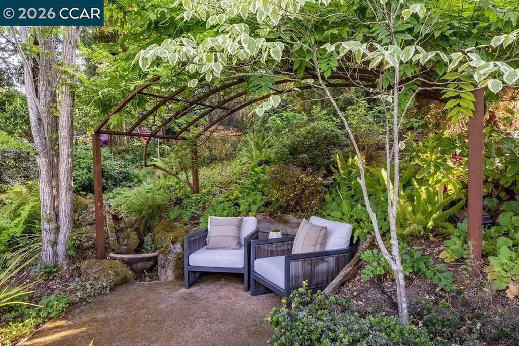 3907 Happy Valley Road Lafayette CA 94549