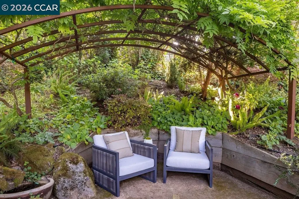 3907 Happy Valley Road Lafayette CA 94549