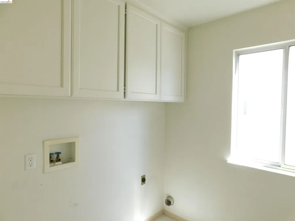 15678 Atlantus Avenue San Leandro CA 94579