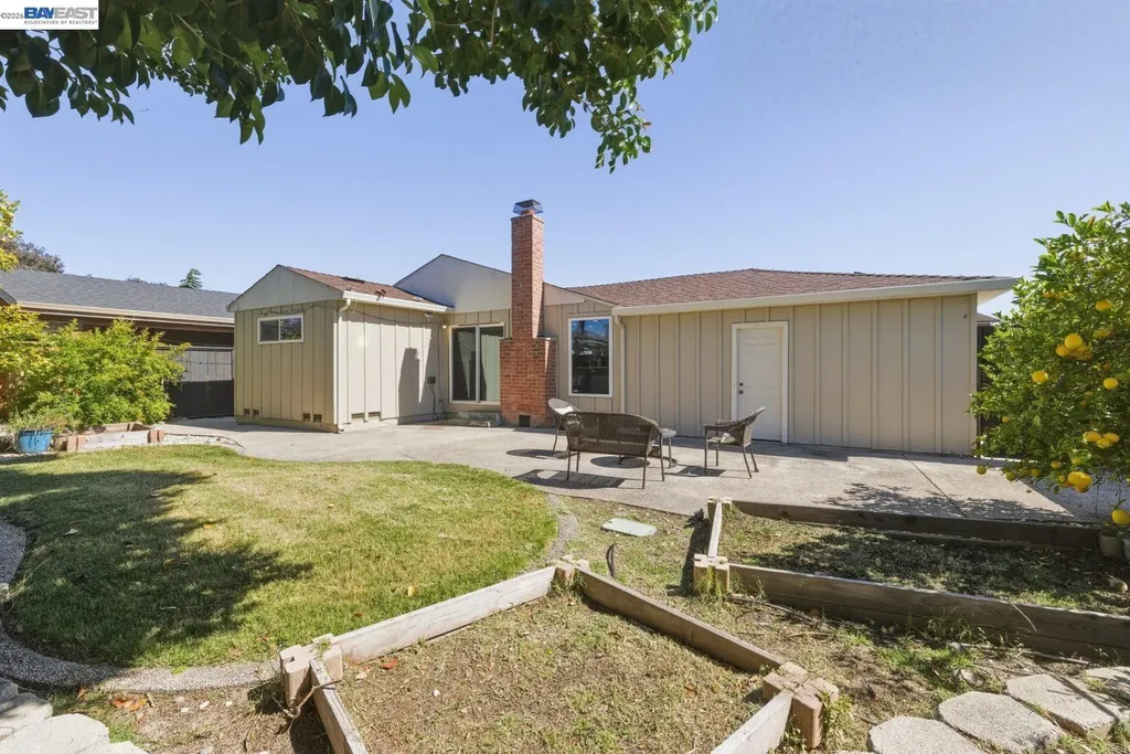 35760 Haley Street Newark CA 94560