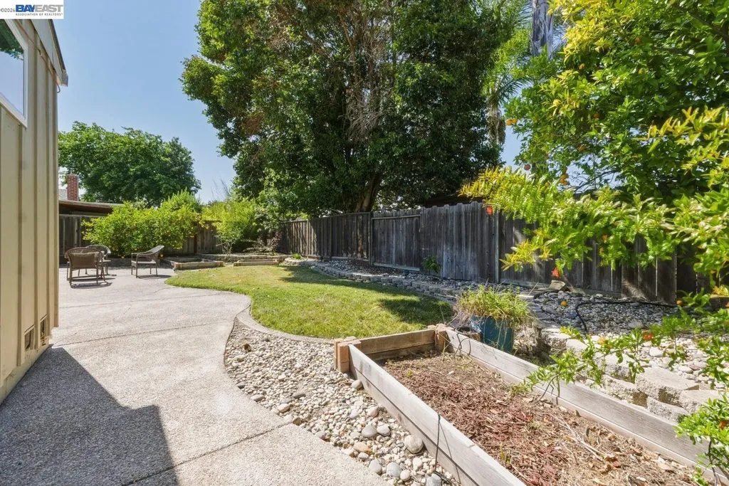 35760 Haley Street Newark CA 94560