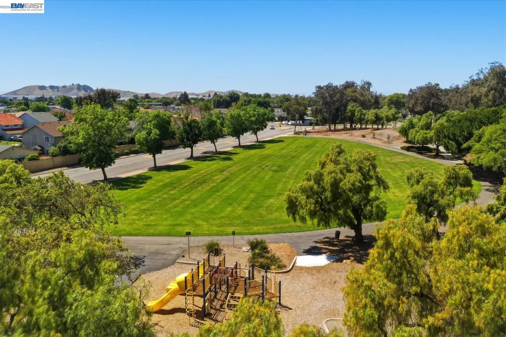35760 Haley Street Newark CA 94560