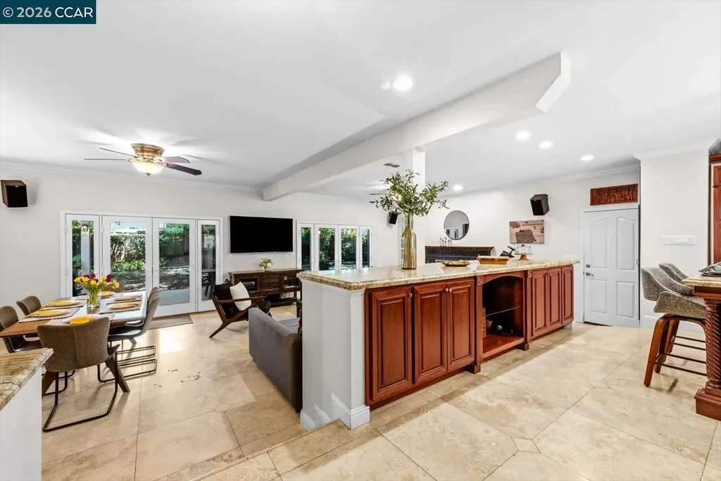 1642 Carriage Drive Walnut Creek CA 94598