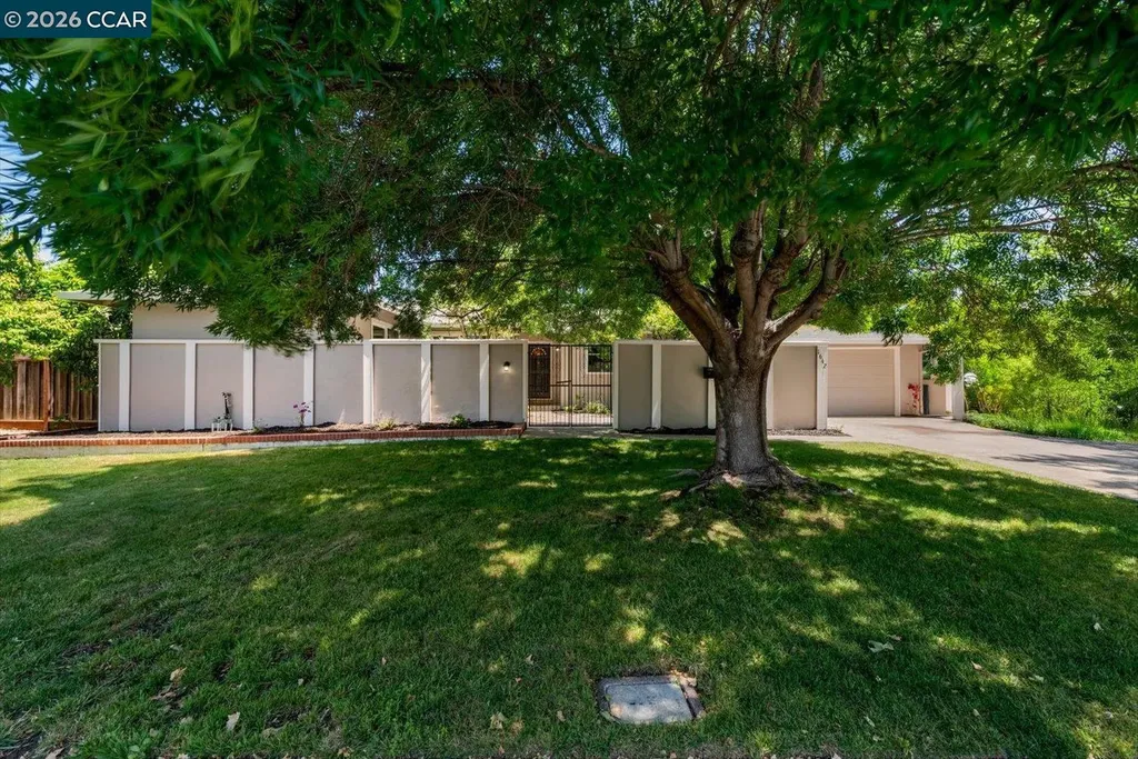 1642 Carriage Drive Walnut Creek CA 94598