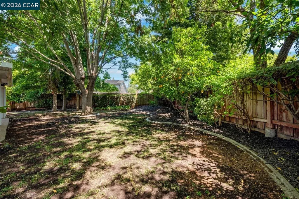 1642 Carriage Drive Walnut Creek CA 94598