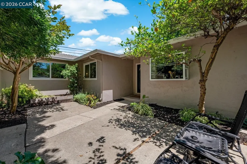 1642 Carriage Drive Walnut Creek CA 94598