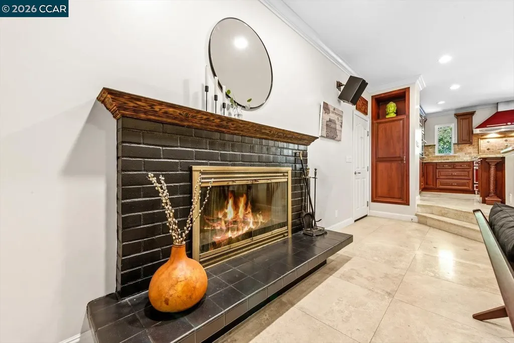 1642 Carriage Drive Walnut Creek CA 94598