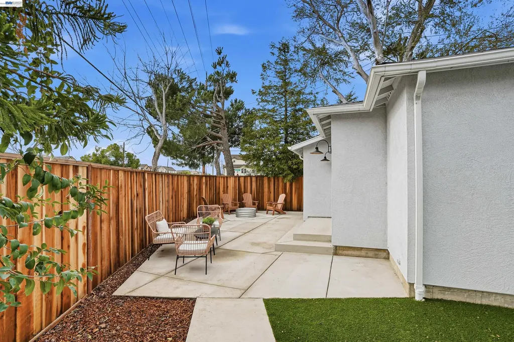 112 Martin Avenue Livermore CA 94551