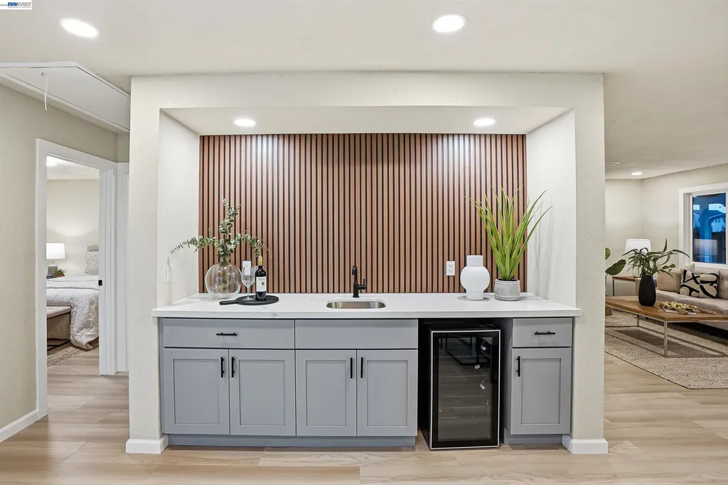 112 Martin Avenue Livermore CA 94551